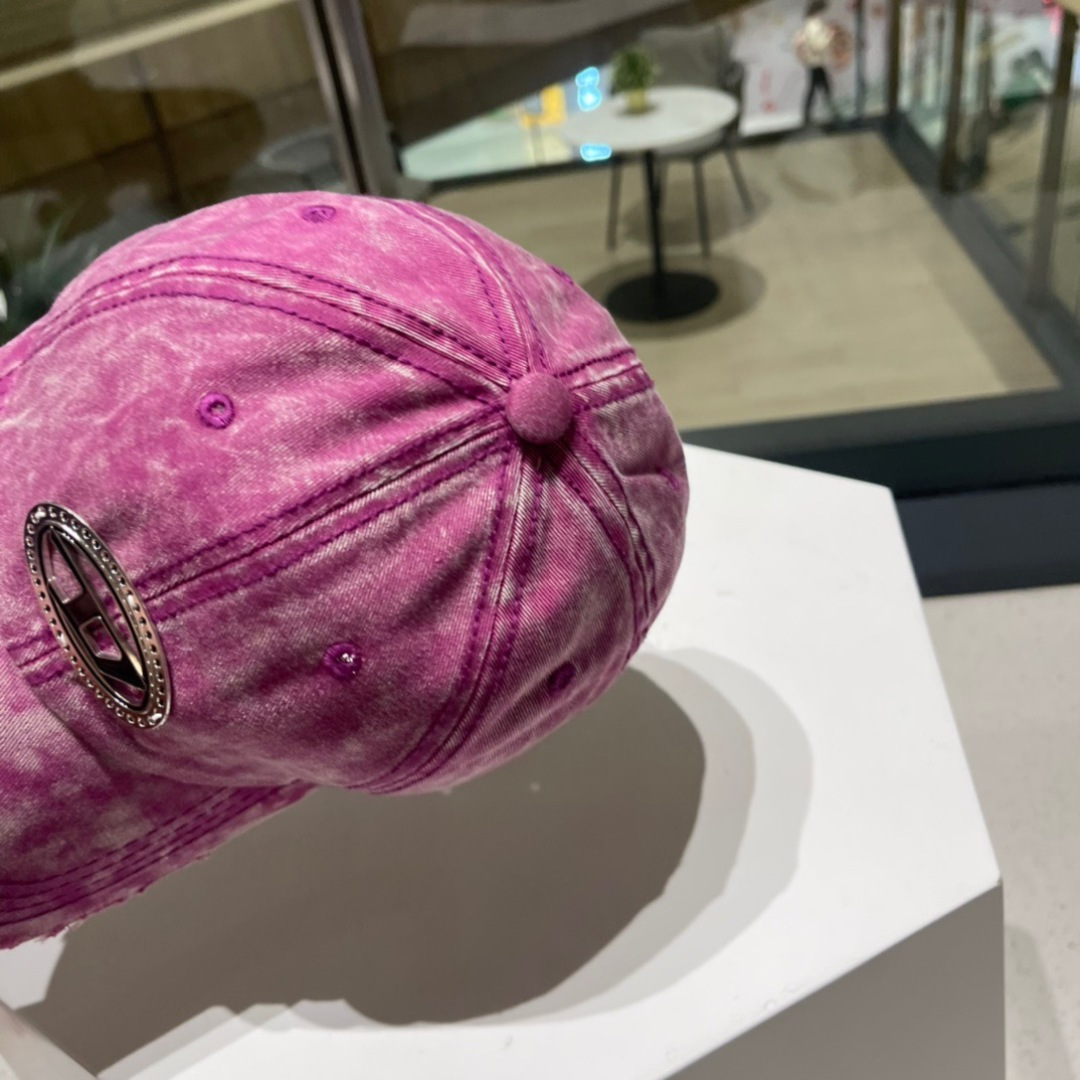  Diesel 迪赛破洞 棒球帽🧢 🔥2093春夏款棒球帽🧢，出街必备超好搭配，高品质 内标齐全，赶紧入