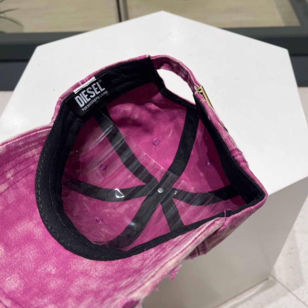  Diesel 迪赛破洞 棒球帽🧢 🔥2093春夏款棒球帽🧢，出街必备超好搭配，高品质 内标齐全，赶紧入