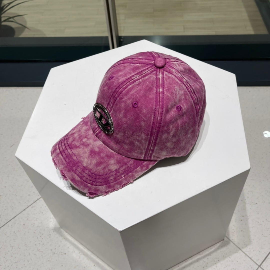  Diesel 迪赛破洞 棒球帽🧢 🔥2093春夏款棒球帽🧢，出街必备超好搭配，高品质 内标齐全，赶紧入