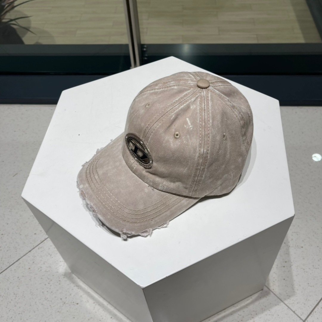  Diesel 迪赛破洞 棒球帽🧢 🔥2093春夏款棒球帽🧢，出街必备超好搭配，高品质 内标齐全，赶紧入