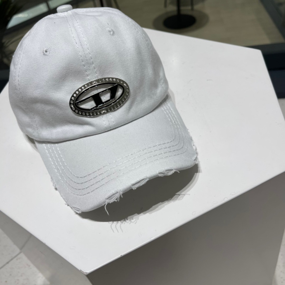  Diesel 迪赛破洞 棒球帽🧢 🔥2093春夏款棒球帽🧢，出街必备超好搭配，高品质 内标齐全，赶紧入