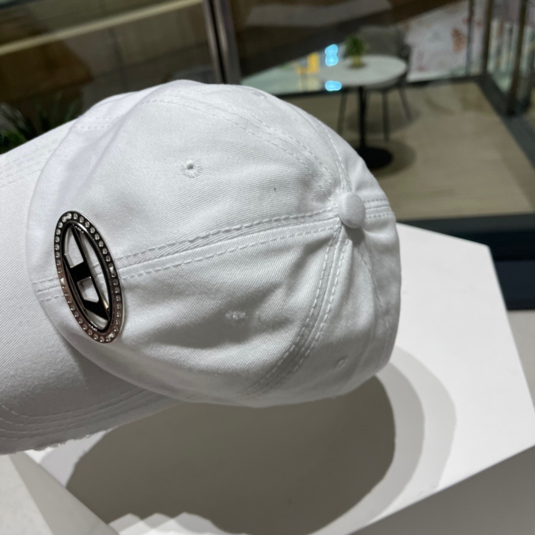  Diesel 迪赛破洞 棒球帽🧢 🔥2093春夏款棒球帽🧢，出街必备超好搭配，高品质 内标齐全，赶紧入