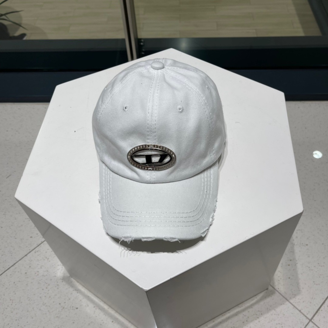  Diesel 迪赛破洞 棒球帽🧢 🔥2093春夏款棒球帽🧢，出街必备超好搭配，高品质 内标齐全，赶紧入