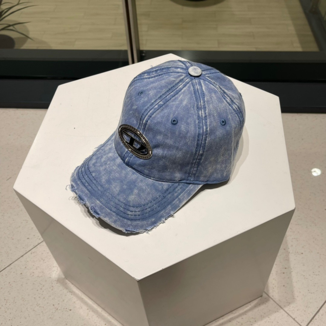  Diesel 迪赛破洞 棒球帽🧢 🔥2093春夏款棒球帽🧢，出街必备超好搭配，高品质 内标齐全，赶紧入