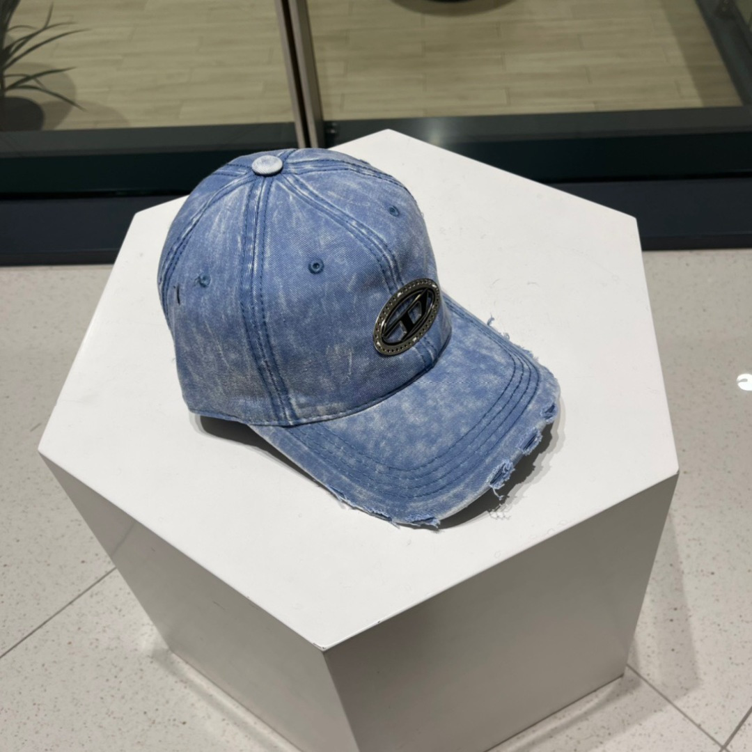  Diesel 迪赛破洞 棒球帽🧢 🔥2093春夏款棒球帽🧢，出街必备超好搭配，高品质 内标齐全，赶紧入
