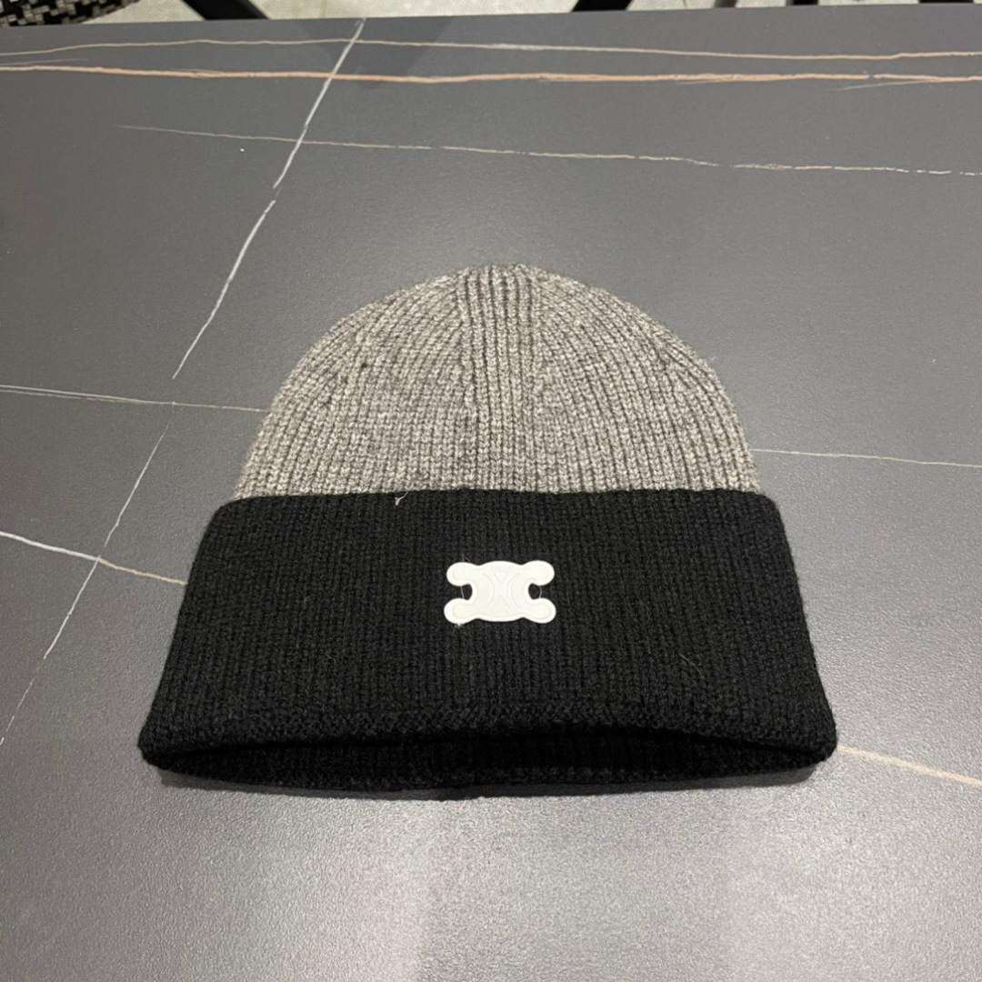 NO:220896,Celine Celine's new autumn and winter knitted hat wool hat fashionable and versatile face showing small warm ear protection cold hat trendy hat fisherman hat baseball hat knit hat, hat, celine, celine, espadrilles, hats19860909赛琳Celine新款秋冬季针织帽毛线帽子时尚百搭显脸小保暖护耳冷帽潮帽帽子渔夫帽棒球帽针织帽,帽子,celine,celine,espadrilles,hats,hat