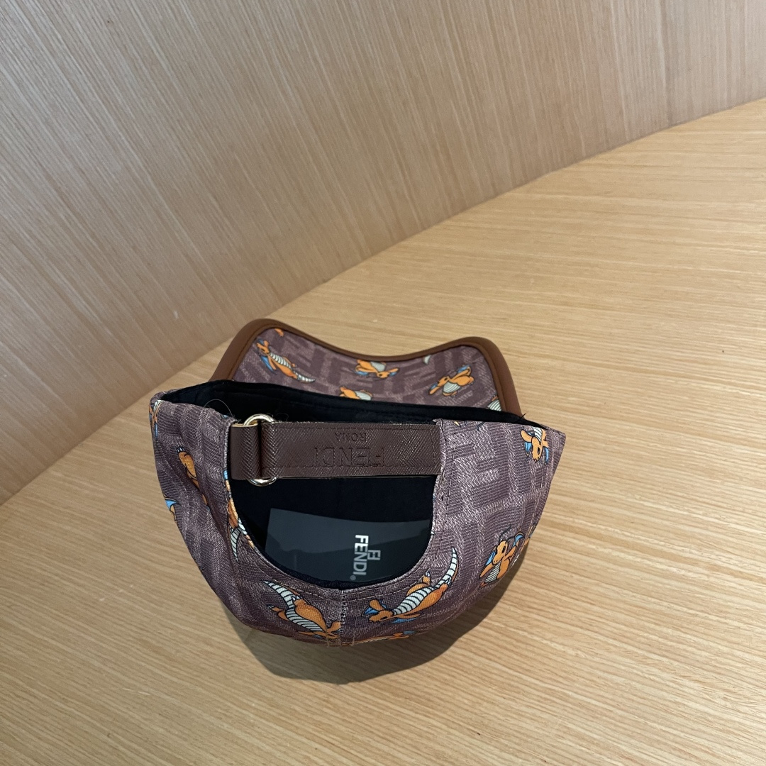  Fendi（芬迪）新款原单棒球帽， 专柜热卖款，复古双F提花口碑极佳，11开模订制，轻盈透气！质量超赞