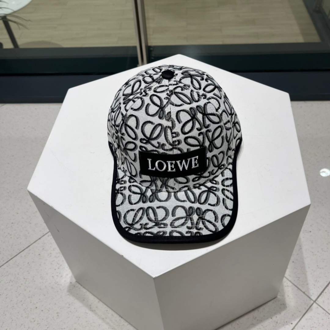 NO:220918,Luo Yiwei LOEWE, temperament versatile style, four seasons new boutique celebrity style face small sun embroidered baseball hat women street shot baseball hat fisherman hat baseball hat knit hat, hat, loewe, loewe, espadrilles, hats19860909罗意威 LOEWE ,气质百搭款,四季新款精品名媛风显脸小遮阳刺绣棒球帽女街拍鸭舌帽子渔夫帽棒球帽针织帽,帽子,loewe,loewe,espadrilles,hats,hat
