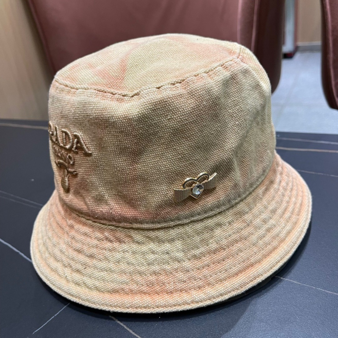 NO:220879,【Prada】New summer counters are shipped, easy to match!  Essential Hats Fisherman's Hats Baseball Hats Knitted Hats, Hats, Prada, Prada, espadrilles, Hats19860909【Prada普拉达】夏季新款专柜大牌出货,好搭！出街必备帽子渔夫帽棒球帽针织帽,帽子,prada,prada,espadrilles,hats,hat