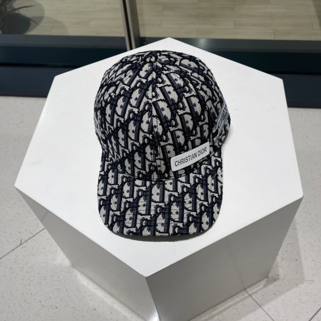 NO:220866,[DIOR] New simple baseball caps with volume, new models are shipped, big brands are super easy to match, buy them quickly!  Hat fisherman hat baseball hat knit hat, hat, dior, dior, espadrilles, hats19860909【DIOR迪奥】新款走量简约棒球帽,新款出货,大牌款超好搭配,赶紧入手！帽子渔夫帽棒球帽针织帽,帽子,dior,dior,espadrilles,hats,hat