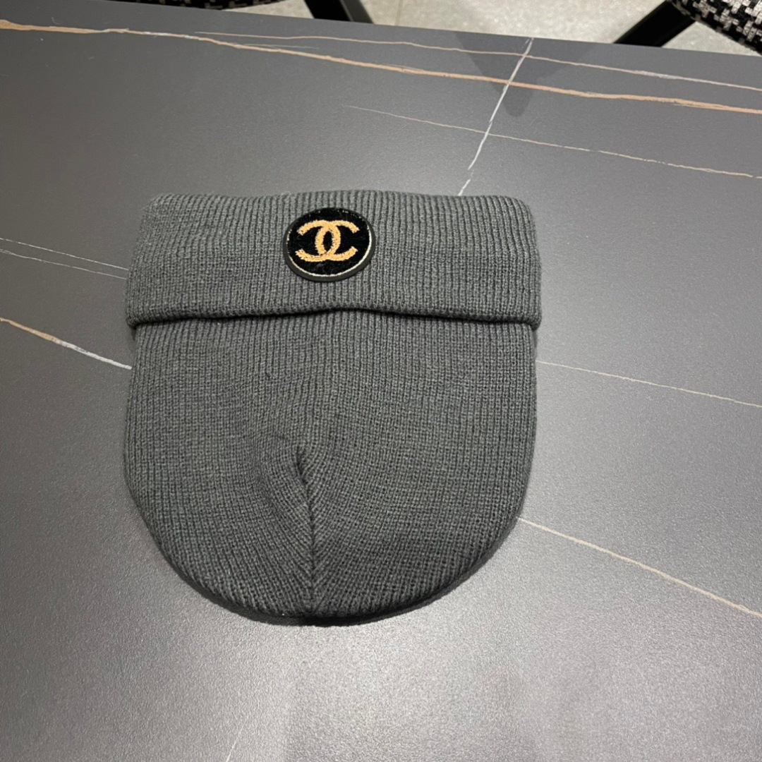 Chanel香奈儿秋冬网红时尚毛线帽，小红书爆款，手感超柔软舒适的针织线帽，