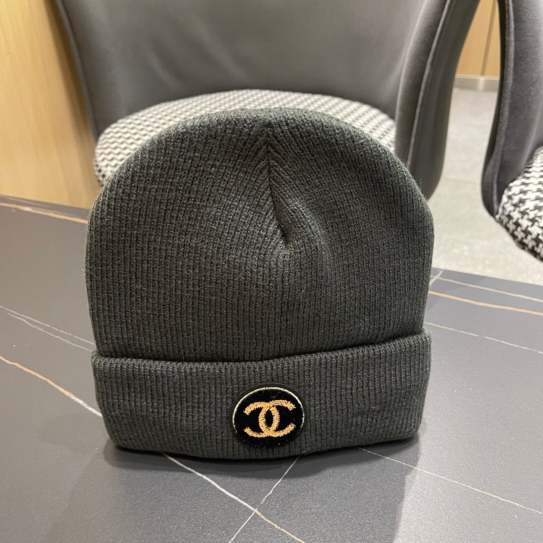 Chanel香奈儿秋冬网红时尚毛线帽，小红书爆款，手感超柔软舒适的针织线帽，