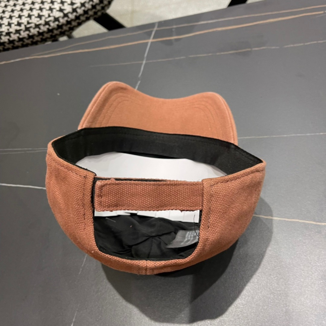  PRADA 普拉达 专柜时尚潮流，高端做工！非一般的品质，细节看实拍哦