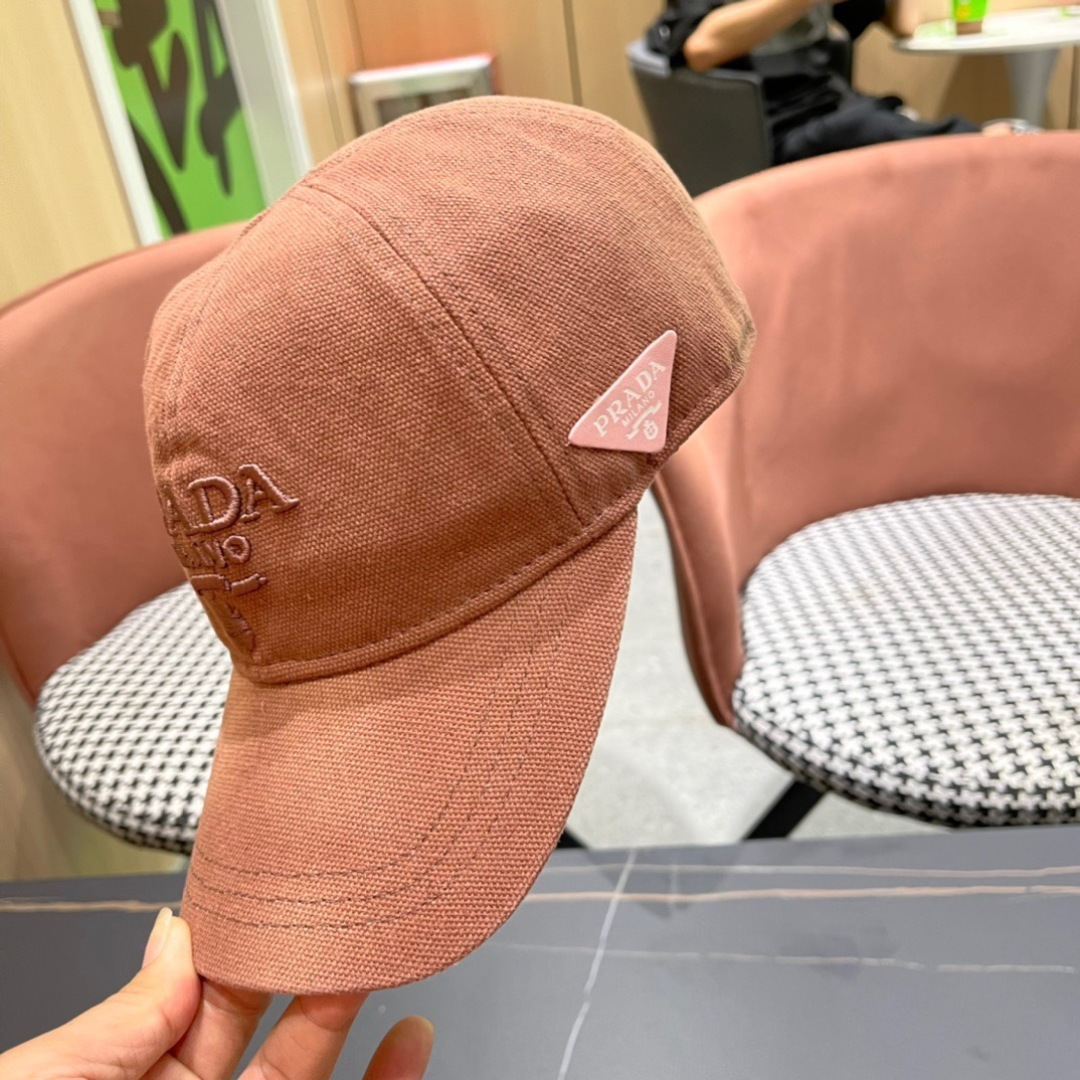  PRADA 普拉达 专柜时尚潮流，高端做工！非一般的品质，细节看实拍哦