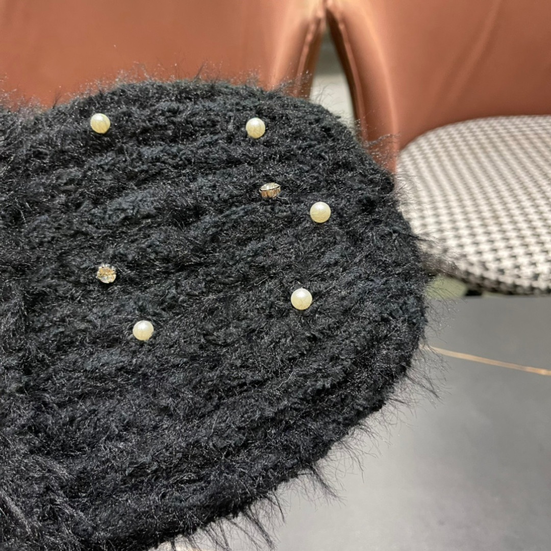 Chanel香奈儿毛绒针织毛线帽大头围有弹性，秋冬季保暖显脸小护耳