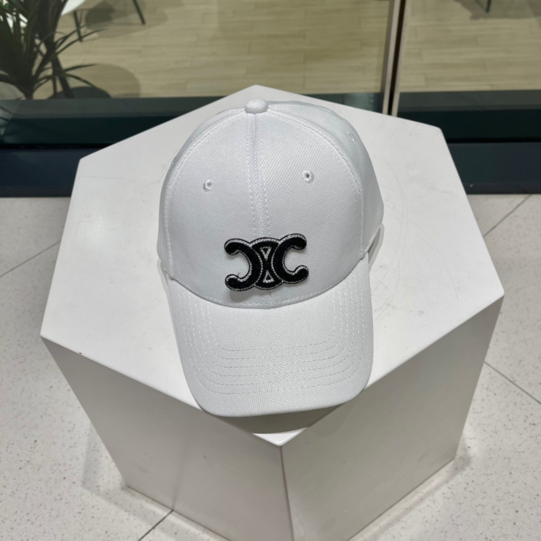 NO:219044,CELIN* ·Celinss new Arc de Triomphe embroidered baseball cap hat style is completely customized. Arc de Triomphe pattern seals are different from the market version, size and wool texture are all restored to the hat Fisherman's hat Baseball cap Knitted hat, hat, celine, celine, espadrilles, hats19860909CELIN*·赛琳ss新款凯旋门刺绣棒球帽帽型完全按照定做.凯旋门图案章仔区别市面版本,大小及圈圈毛质感全部还原帽子渔夫帽棒球帽针织帽,帽子,celine,celine,espadrilles,hats,hat