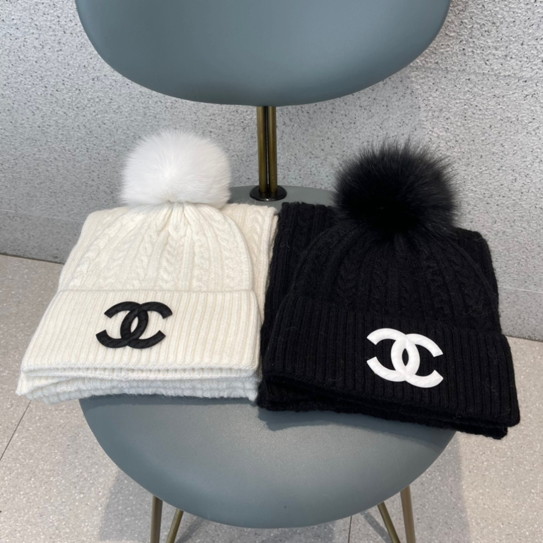 NO:219085,Chanel [Wool Set Hat - With Fox Fur Ball] Classic Set Hat!  Hat scarf!  It’s super comfortable~ A young lady in winter~ You’re just a short set of hats this winter~ It’s warm and fashionable!  Universal style for men and women! Can be used as a couple style!  Complete anti-counterfeiting label hanging cards!  A variety of styles, welcome to choose! Hats, fisherman hats, baseball hats, knit hats, hats, chanel, chanel, espadrilles, hats19860909Chanel香奈儿【羊毛套装帽子-带狐狸毛球】经典套装帽子！帽子围巾！暖暖哒超级舒服～冬日小姐姐减龄神器哦～这个冬天你就差这么一套套装帽子啦～又保暖又时尚！男女通用款!可以做情侣款！防伪标签吊卡齐全！多多款式,欢迎选择!帽子渔夫帽棒球帽针织帽,帽子,chanel,chanel,espadrilles,hats,hat