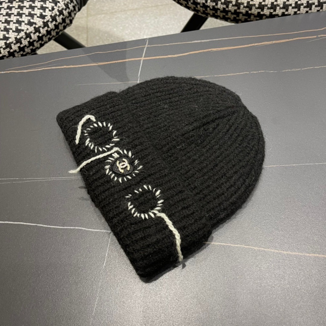 NO:219096,Chanel wool hat, a knitted thread hat with super soft and comfortable feel, excellent elasticity!  Hat fisherman hat baseball hat knit hat, hat, chanel, chanel, espadrilles, hats19860909Chanel香奈儿毛线帽,手感超柔软舒适的针织线帽,弹性极佳！帽子渔夫帽棒球帽针织帽,帽子,chanel,chanel,espadrilles,hats,hat