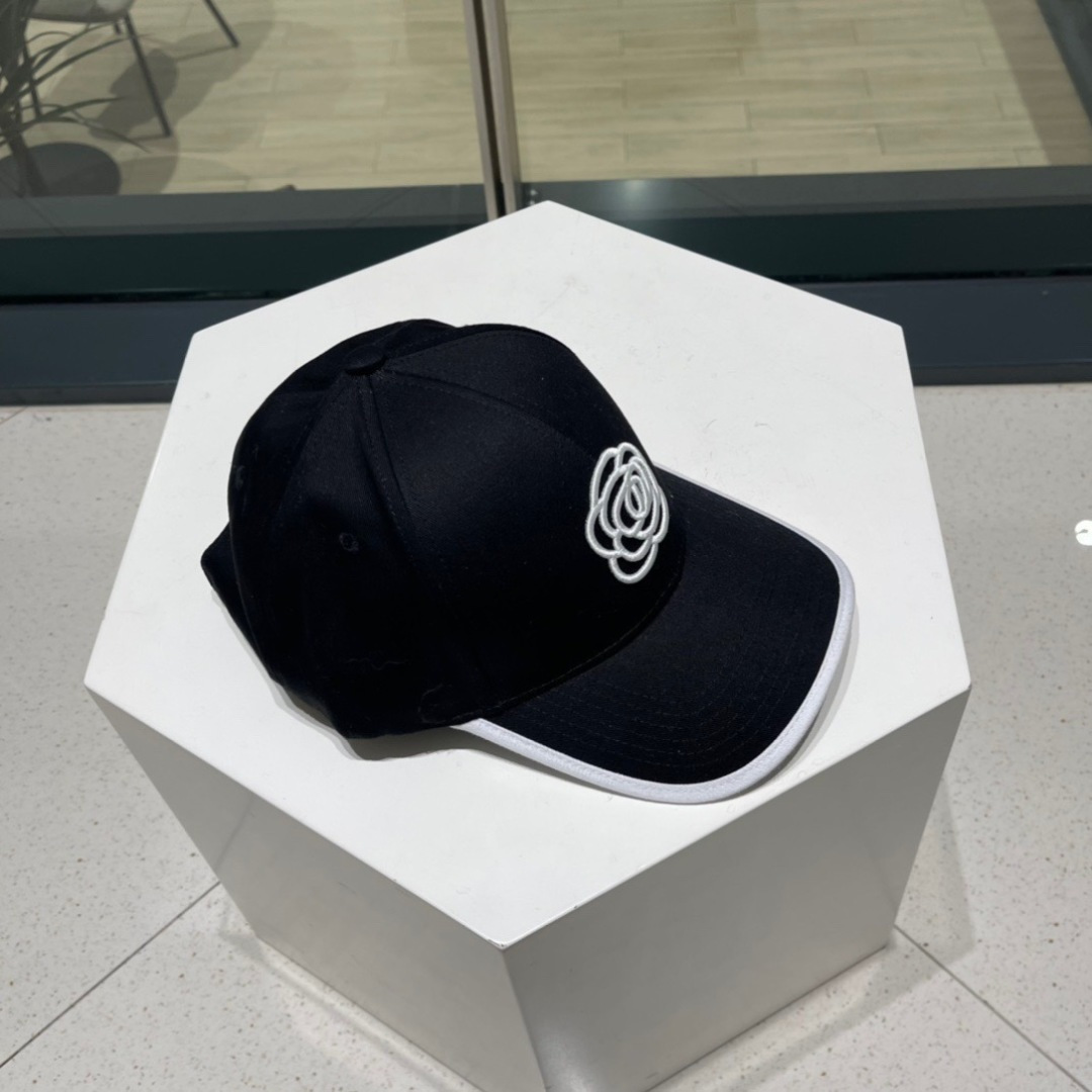  Chanel香奈儿新款棒球帽，夏款鸭舌帽，网状风格独特设计，单色 头围57cm