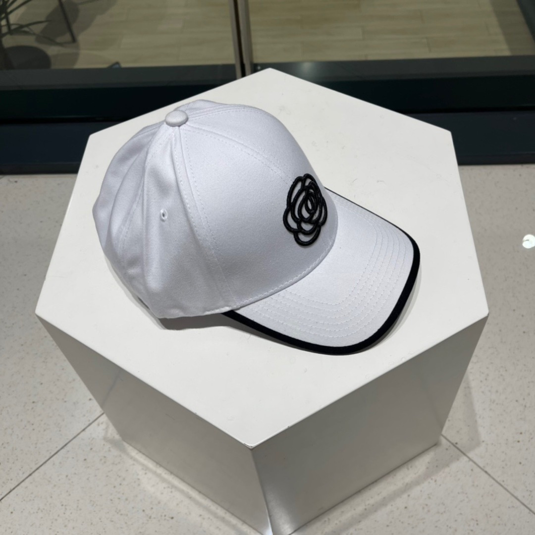  Chanel香奈儿新款棒球帽，夏款鸭舌帽，网状风格独特设计，单色 头围57cm