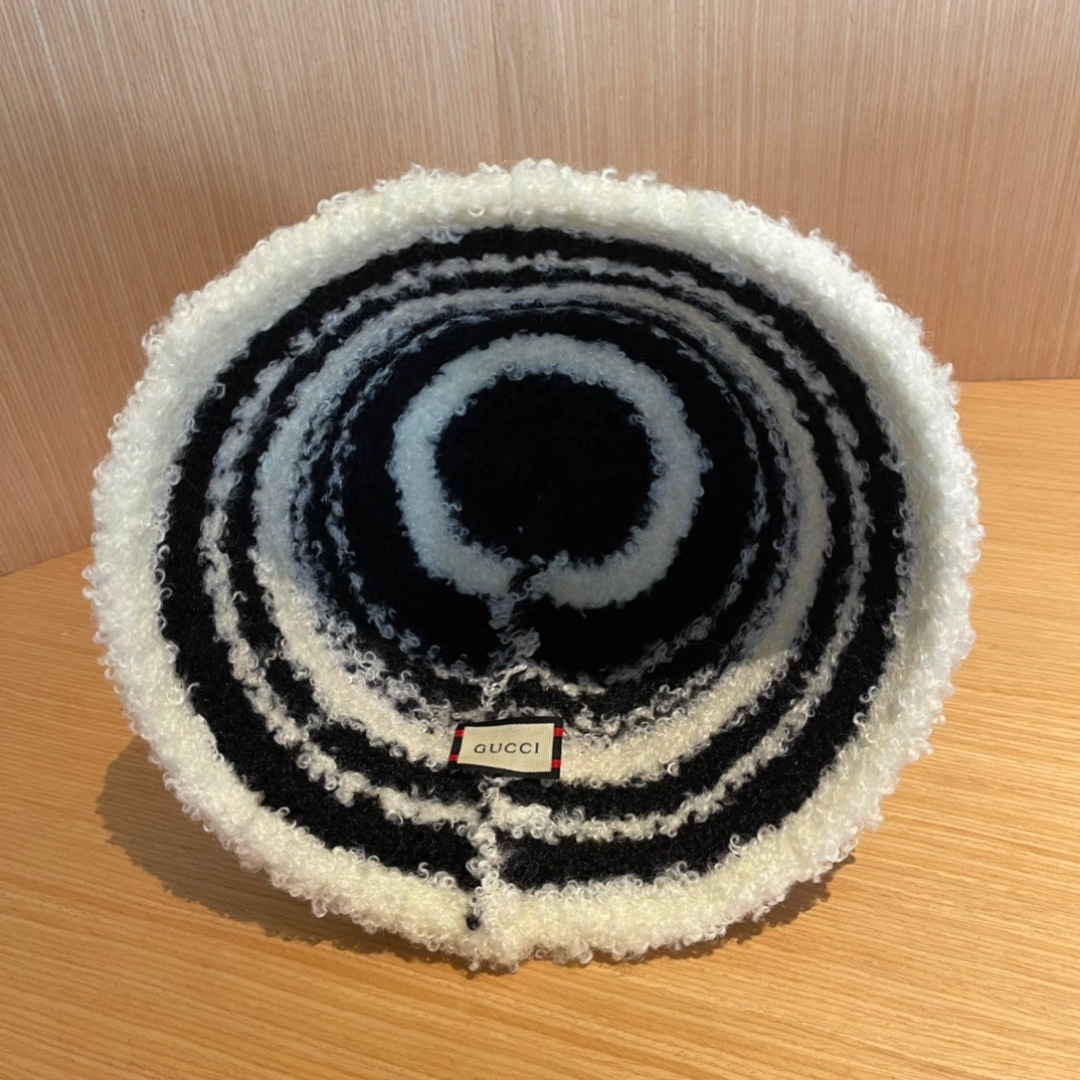 GUCCI古奇拼色渔夫帽2024秋冬新款女显脸小保暖帽