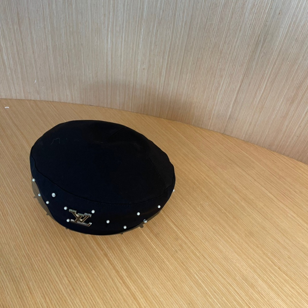 路易威登lv2024新款贝雷帽女秋冬显脸小南瓜帽春秋冬百搭