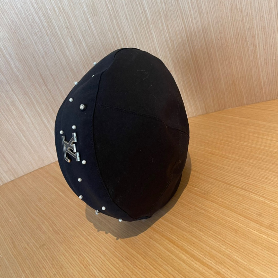 路易威登lv2024新款贝雷帽女秋冬显脸小南瓜帽春秋冬百搭