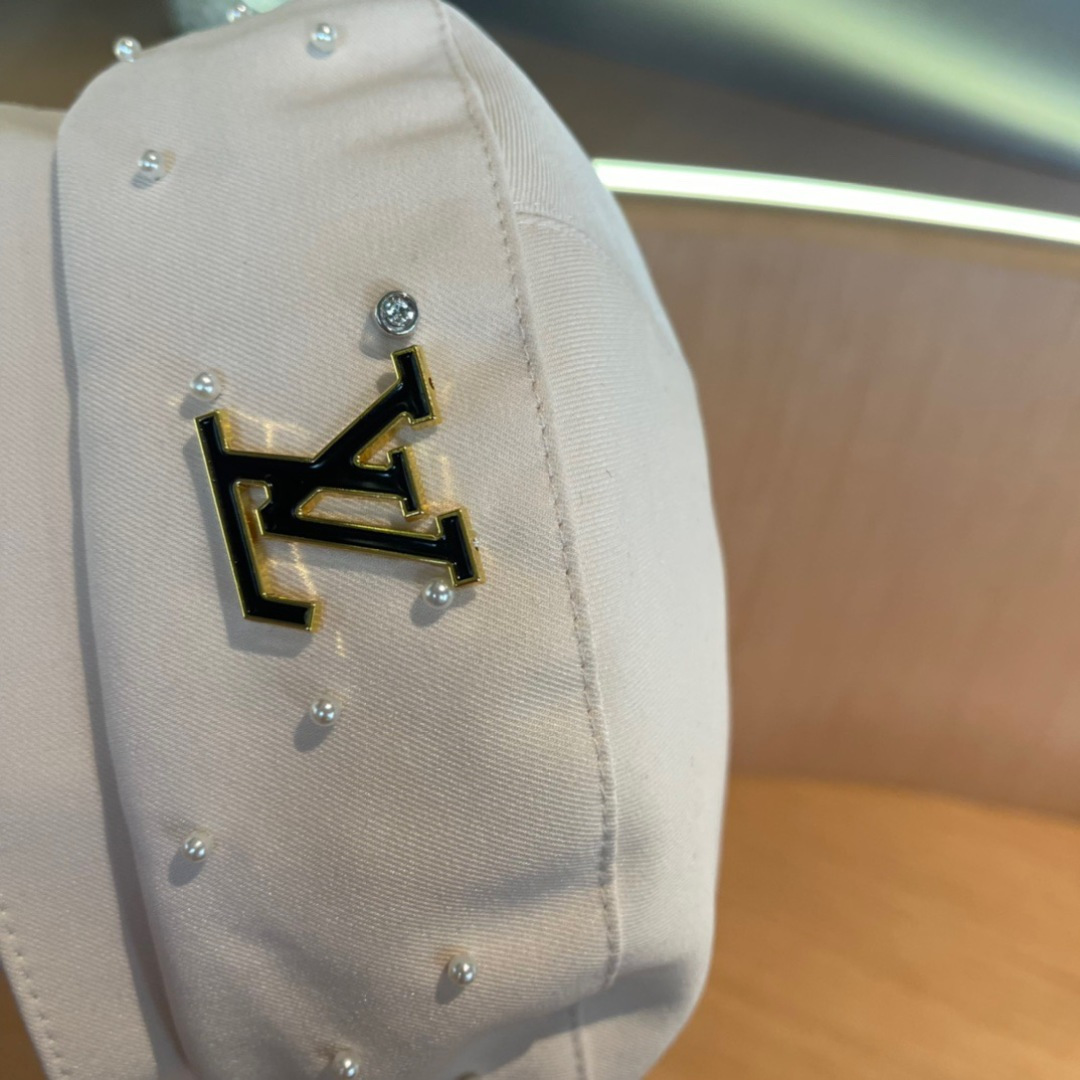 路易威登lv2024新款贝雷帽女秋冬显脸小南瓜帽春秋冬百搭