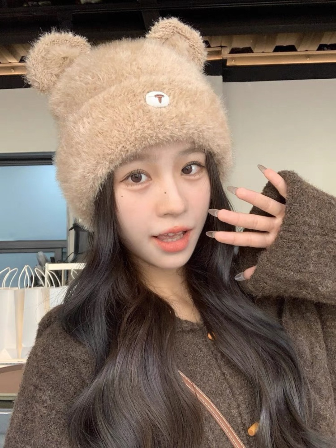 NO:366216,【PRADA】New autumn and winter cute bear ear knitted wool hat, big brand series, full of light luxury. Must-have hats when going out in winter when fisherman hat baseball hat knit hat, hat, prada, prada, espadrilles, hats【PRADA普拉达】秋冬新款可爱小熊耳朵针织毛线帽,大牌系列,轻奢感满满.冬天出街必备帽子渔夫帽棒球帽针织帽,帽子,prada,prada,espadrilles,hats,hat