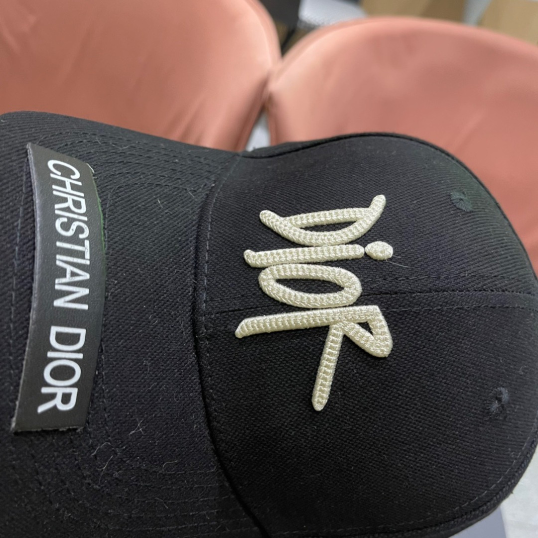 【DIOR迪奥】新款专柜简约棒球帽，爆款，大牌同步，