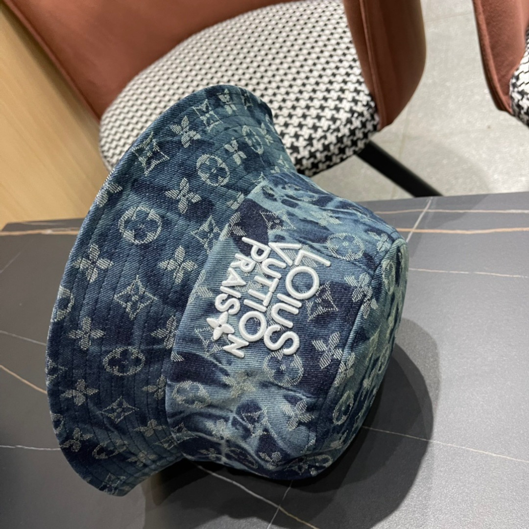  LV路易威登度阳牛仔渔夫帽，非常经典的经典出门必备，非常显脸小