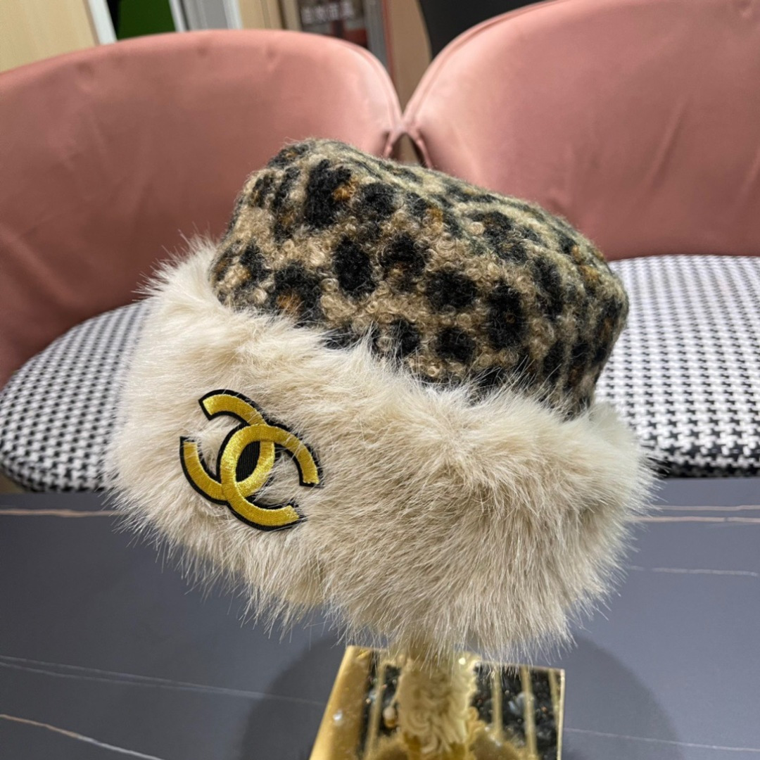 Chanel香奈儿新款复古花豹纹防貂毛边渔夫帽，轻奢风，秋冬最佳搭配