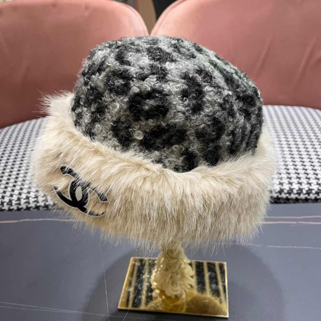 Chanel香奈儿新款复古花豹纹防貂毛边渔夫帽，轻奢风，秋冬最佳搭配