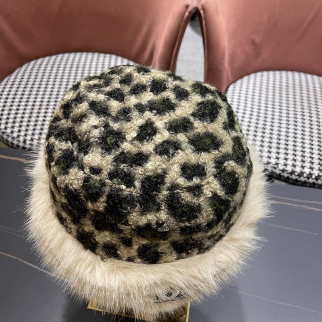 Chanel香奈儿新款复古花豹纹防貂毛边渔夫帽，轻奢风，秋冬最佳搭配