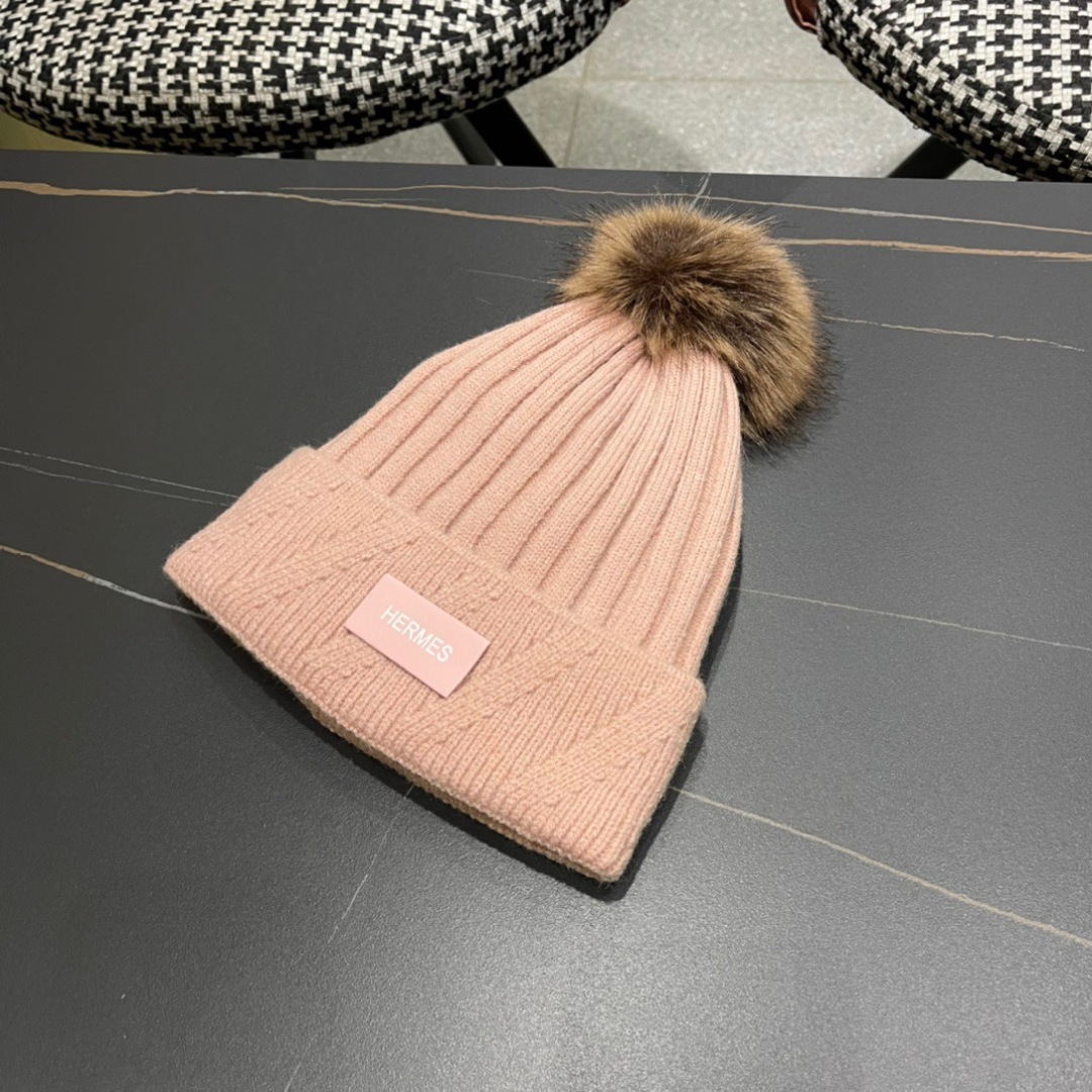 HERMES爱马仕 秋冬网红时尚博主推荐款毛线帽，小红书爆款，手感超柔软舒适的针织线帽，弹性极佳！