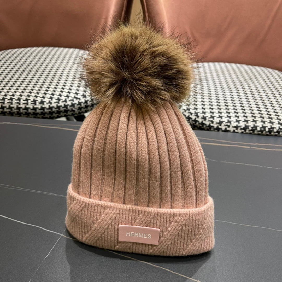 HERMES爱马仕 秋冬网红时尚博主推荐款毛线帽，小红书爆款，手感超柔软舒适的针织线帽，弹性极佳！