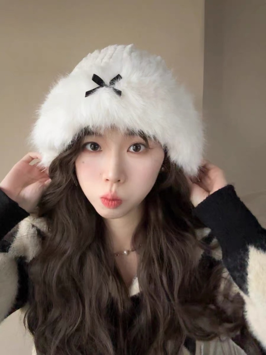 NO:532853,Louis Vuitton plush fisherman hat women autumn and winter thickened warm face-showing small basin hat fisherman hat baseball hat knit hat, hat, louis vuitton, louis vuitton, espadrilles, hats19860909路易威登lv毛绒渔夫帽女秋冬季加厚保暖显脸小盆帽子帽子渔夫帽棒球帽针织帽,帽子,louis vuitton,louis vuitton,espadrilles,hats,hat