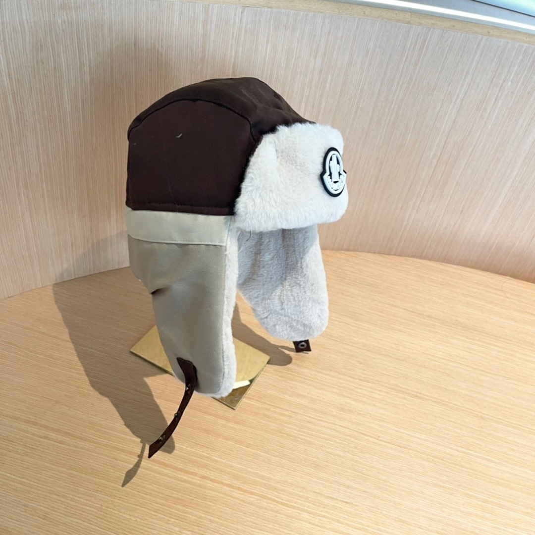 moncler蒙口新款冬保暖毛绒雷锋帽，加厚女防风寒护耳帽子滑雪东北加厚骑行帽