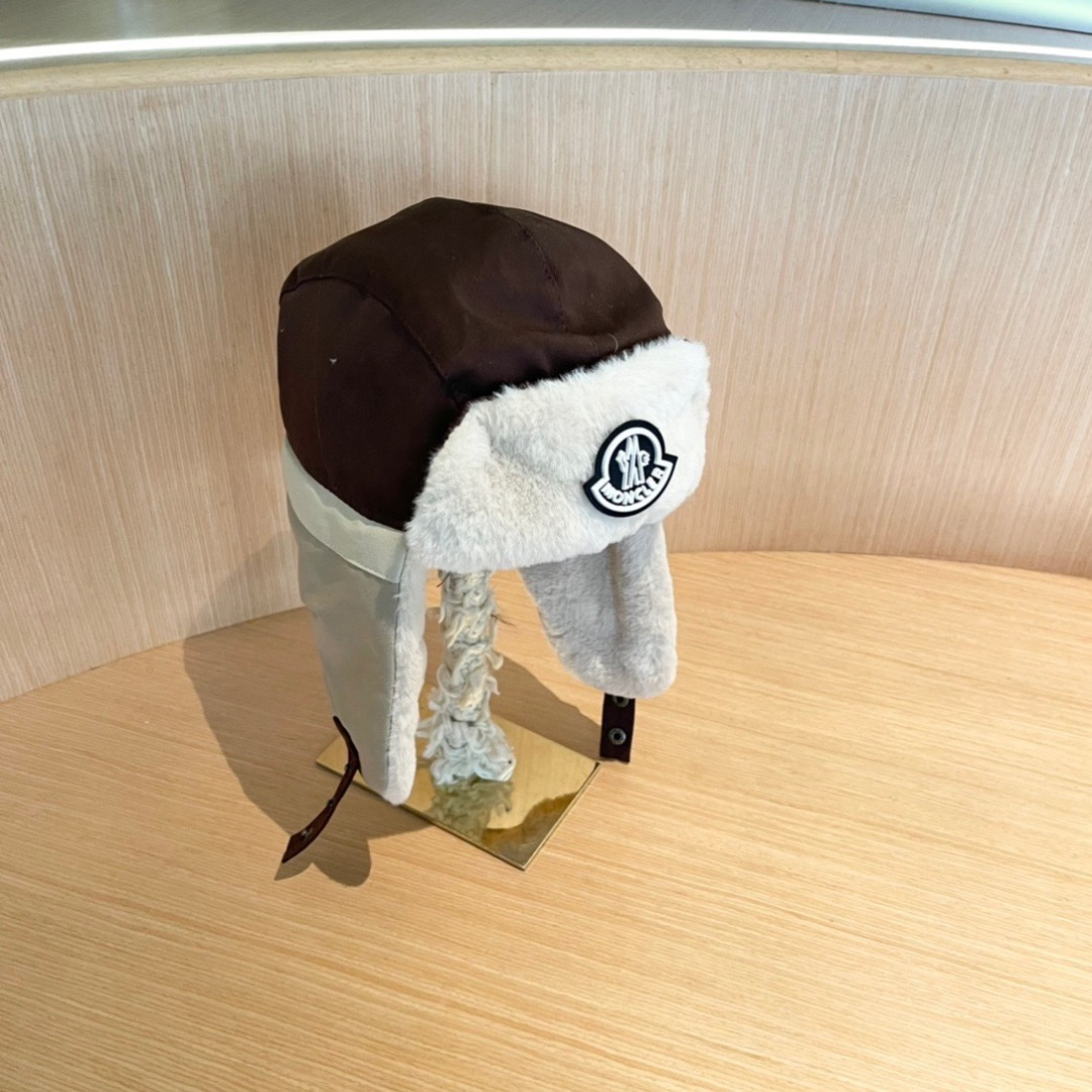 moncler蒙口新款冬保暖毛绒雷锋帽，加厚女防风寒护耳帽子滑雪东北加厚骑行帽