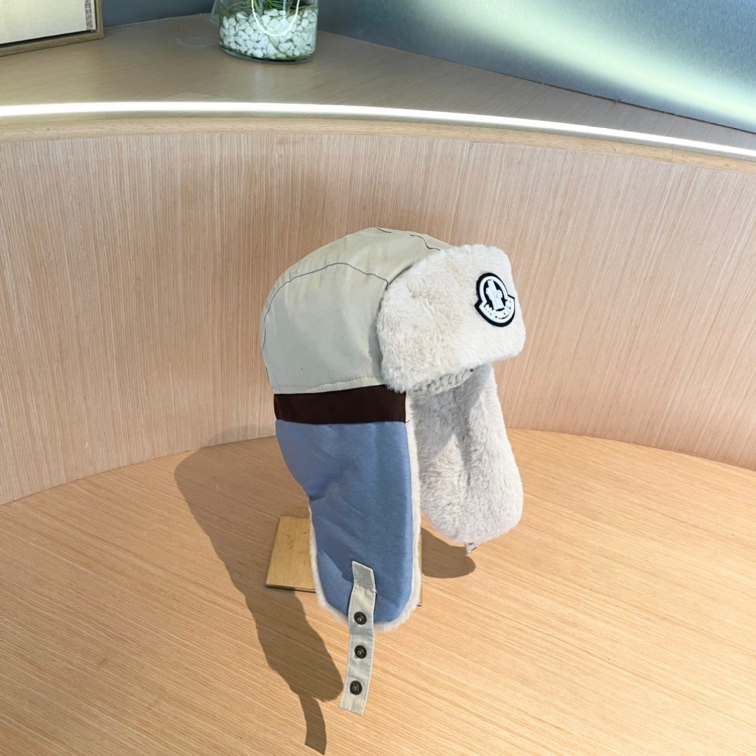 moncler蒙口新款冬保暖毛绒雷锋帽，加厚女防风寒护耳帽子滑雪东北加厚骑行帽