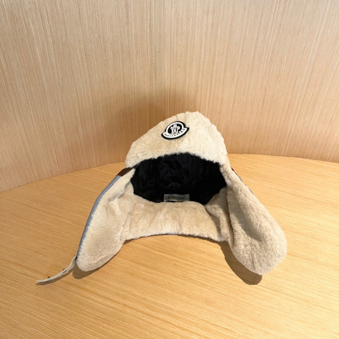 moncler蒙口新款冬保暖毛绒雷锋帽，加厚女防风寒护耳帽子滑雪东北加厚骑行帽