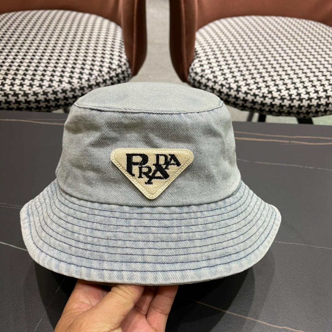 【PRADA普拉达】2024新款牛仔渔夫帽，可随意折叠，超好搭