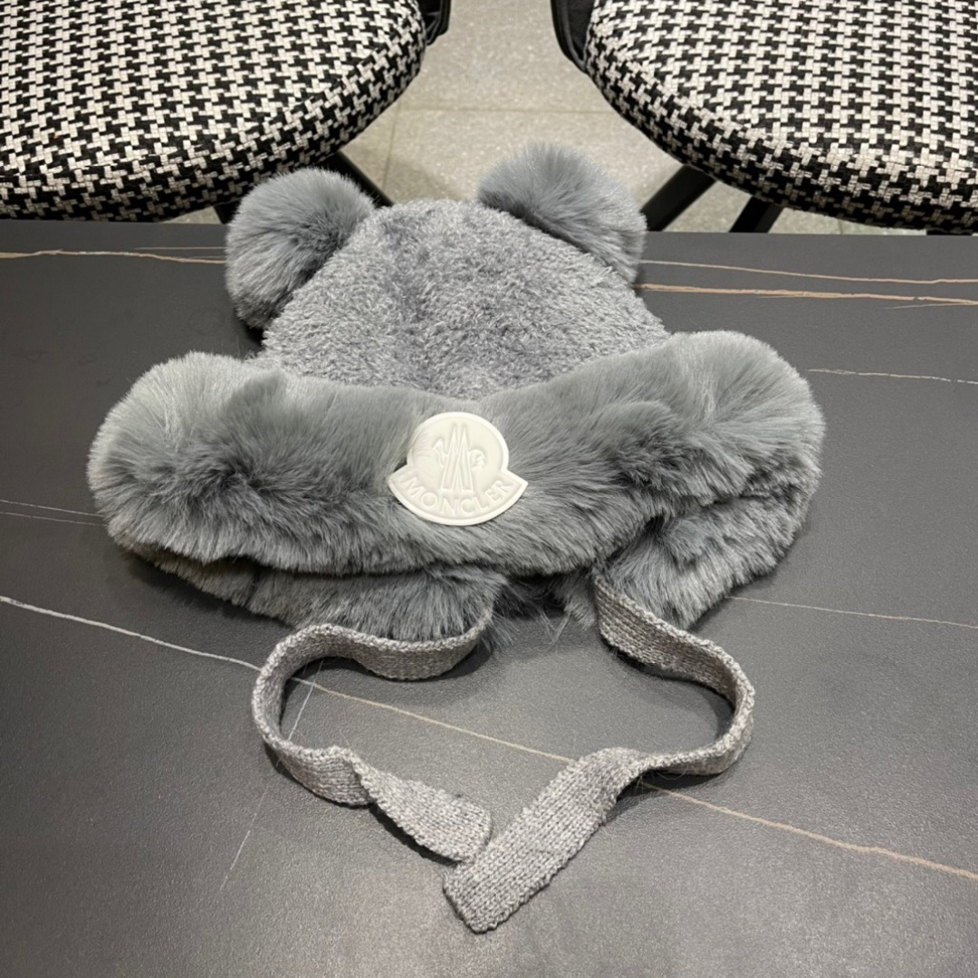 【MONCLER蒙口】可爱小熊护耳毛绒帽子女冬季韩版保暖加厚骑车防风防寒雷锋帽