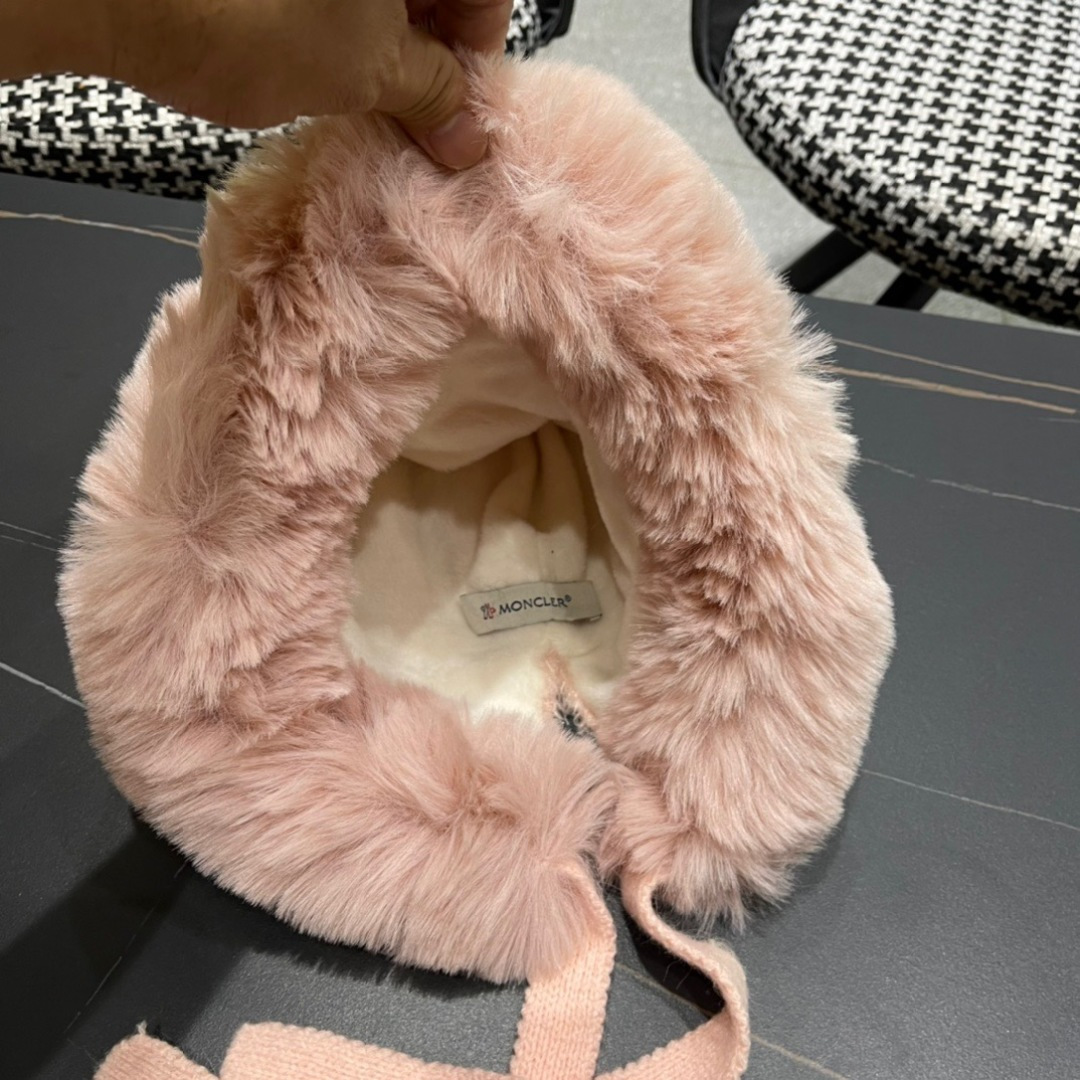 【MONCLER蒙口】可爱小熊护耳毛绒帽子女冬季韩版保暖加厚骑车防风防寒雷锋帽