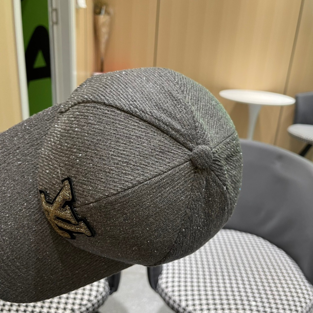 🧢LouisVuitton路易威登 👒😍秋冬款超百搭遮阳防晒帽，气质名媛风格，超文艺，帽型赞