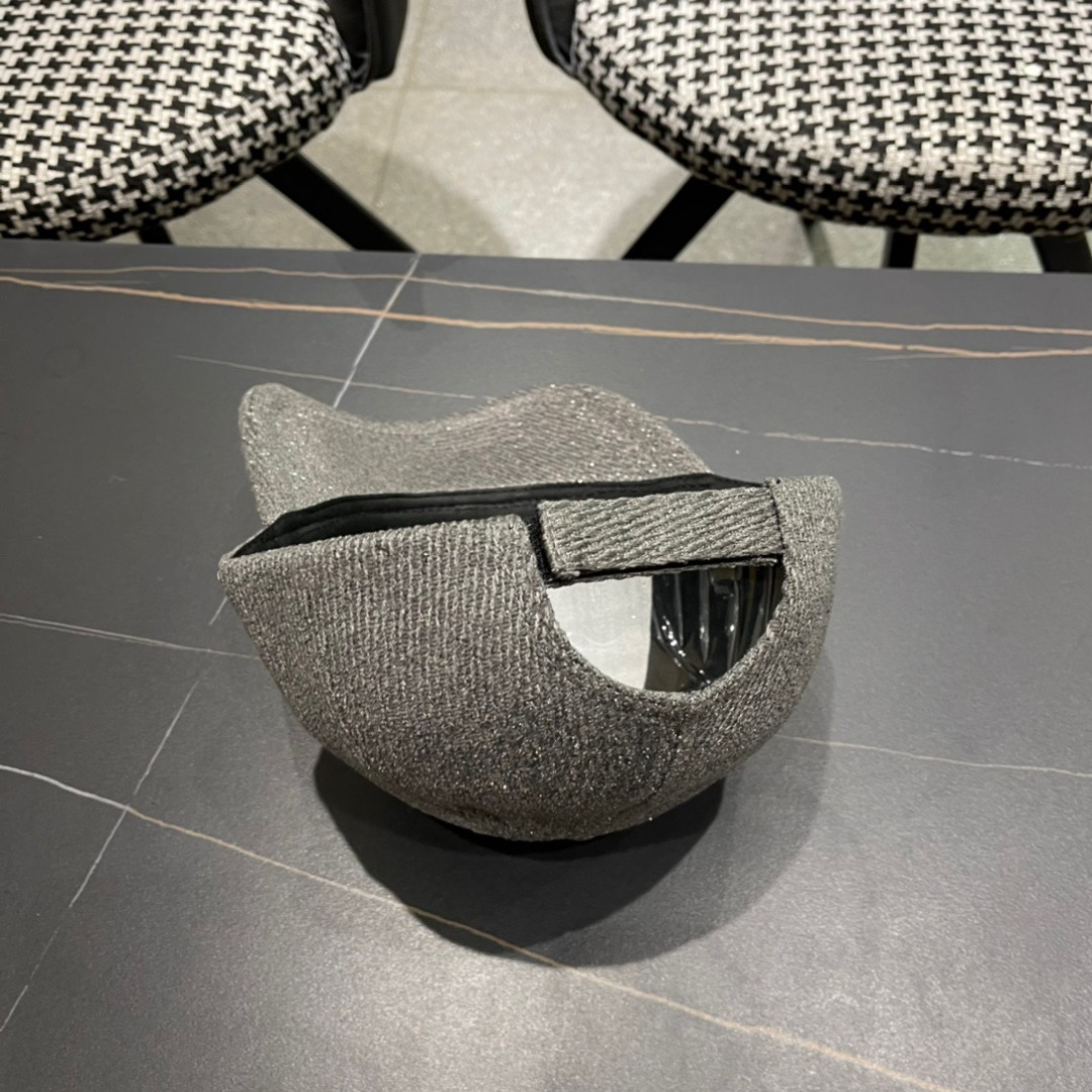 🧢LouisVuitton路易威登 👒😍秋冬款超百搭遮阳防晒帽，气质名媛风格，超文艺，帽型赞