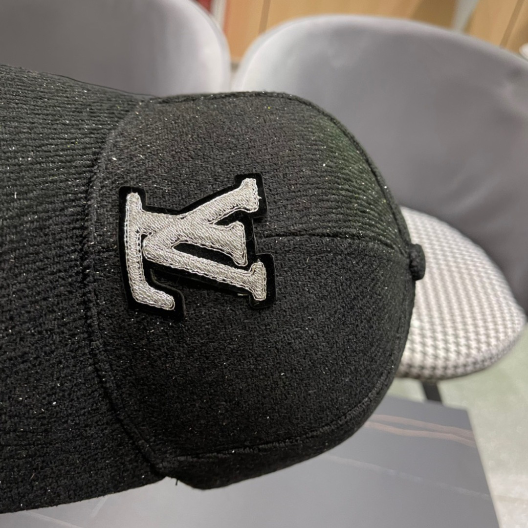 🧢LouisVuitton路易威登 👒😍秋冬款超百搭遮阳防晒帽，气质名媛风格，超文艺，帽型赞