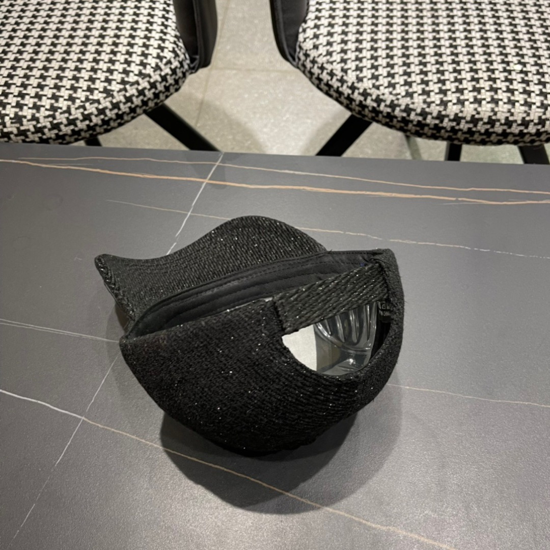 🧢LouisVuitton路易威登 👒😍秋冬款超百搭遮阳防晒帽，气质名媛风格，超文艺，帽型赞