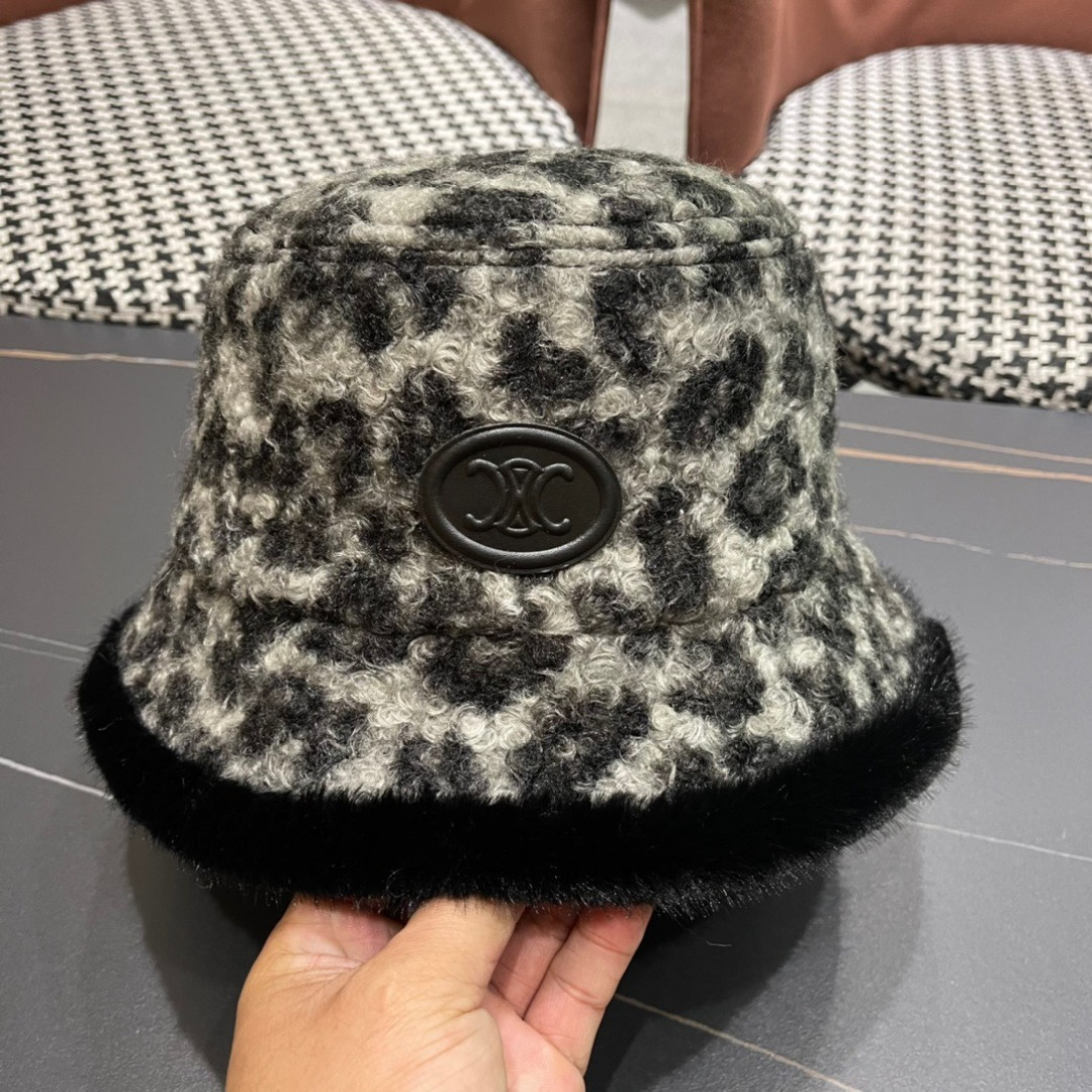  赛琳CELINE新款豹纹毛绒渔夫帽，最好品质的，休闲大方，简约时尚，大家自己对比哦