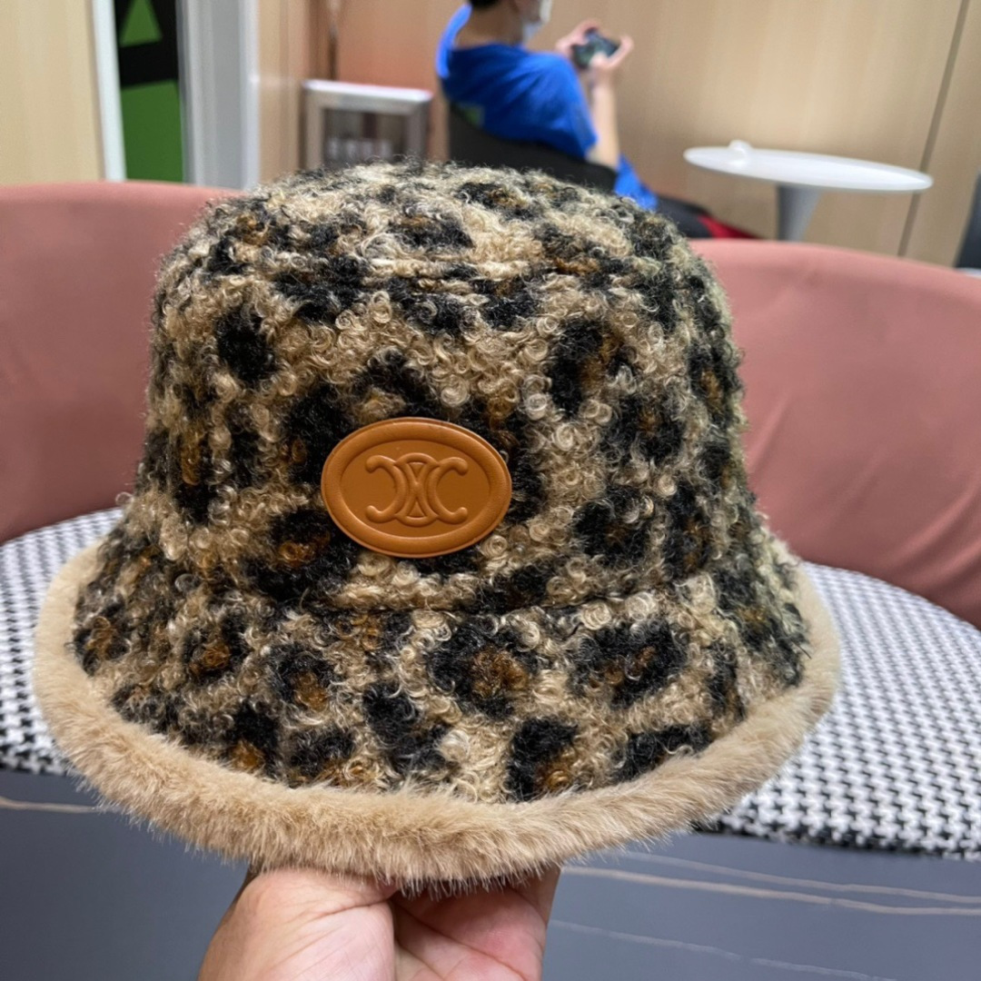  赛琳CELINE新款豹纹毛绒渔夫帽，最好品质的，休闲大方，简约时尚，大家自己对比哦